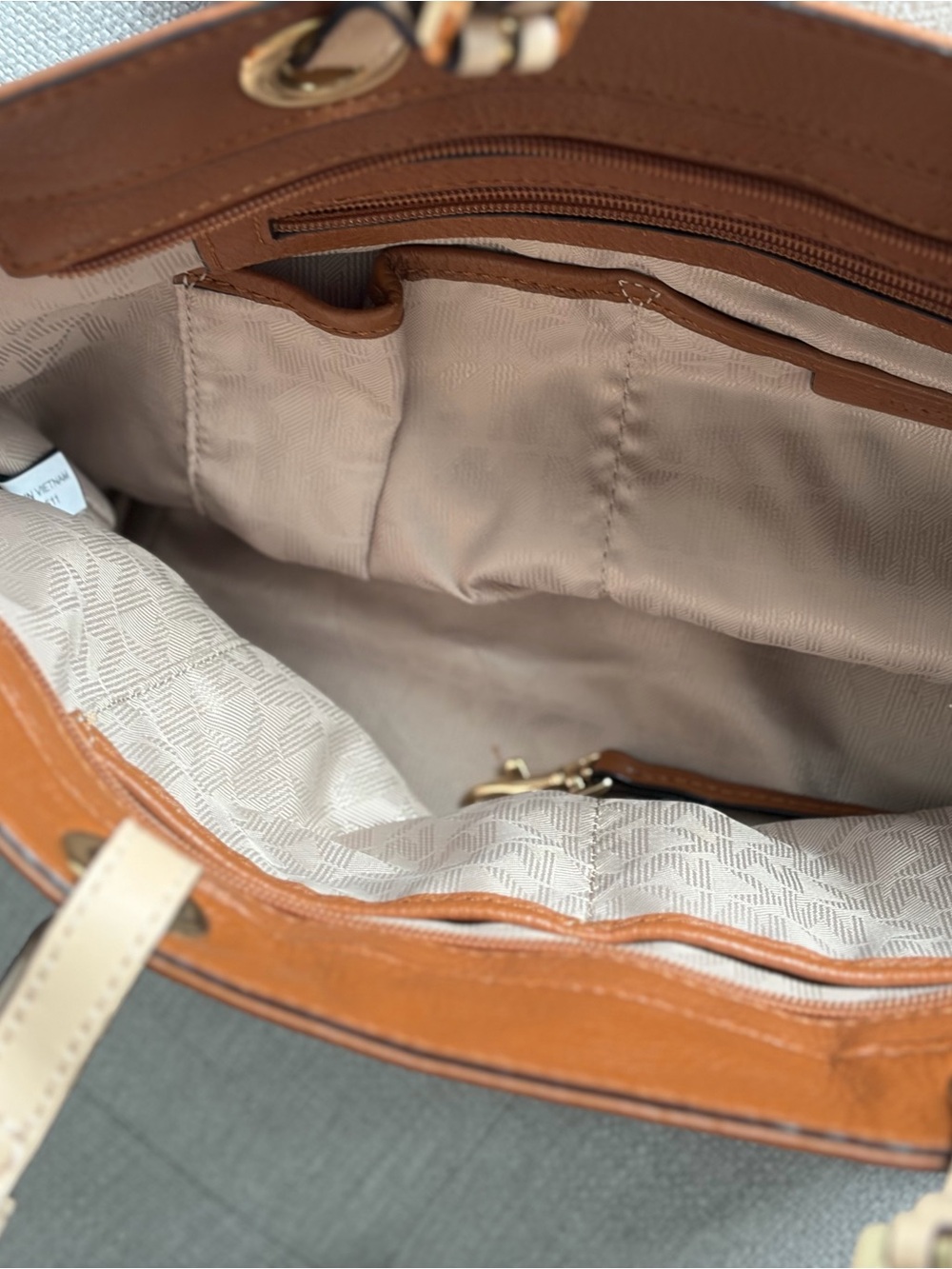 Michael Kors Cognac Leather bag with Beige Straps - Picture 4 of 4